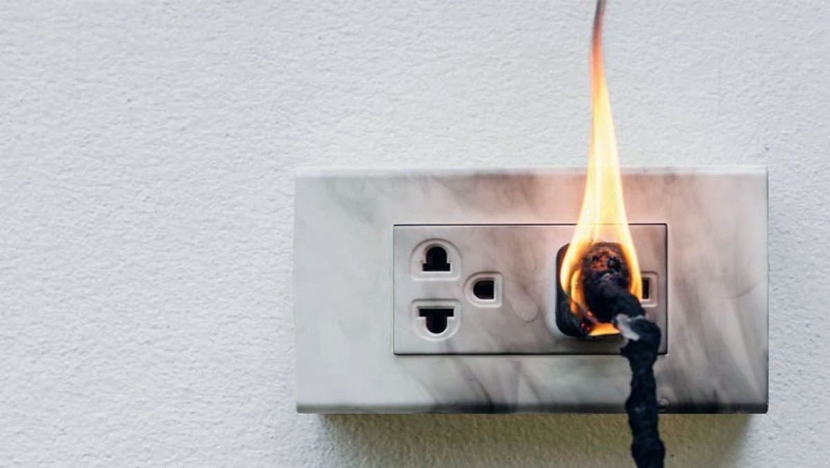 ¿Qué causa los incendios eléctricos en los hogares?   ¿Qué causa los incendios eléctricos en los hogares?